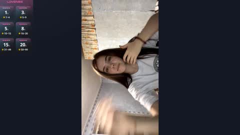 Snapshot of raneetagaloe chatting on 09.20.25 Lia online show from 09.20.25