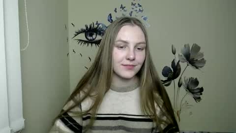 Snapshot of raspberry0101 chatting on 12.01.24 raspberry0101 online show from 12.01.24