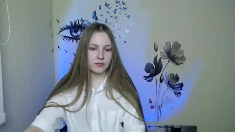 Snapshot of raspberry0101 chatting on 12.07.24 raspberry0101 online show from 12.07.24