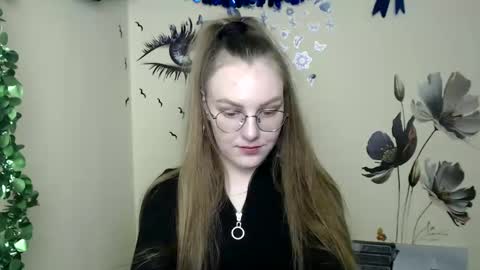 Snapshot of raspberry0101 chatting on 12.24.24 raspberry0101 online show from 12.24.24