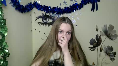 Snapshot of raspberry0101 chatting on 12.24.24 raspberry0101 online show from 12.24.24