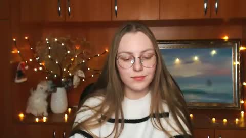 Snapshot of raspberry0101 chatting on 12.25.24 raspberry0101 online show from 12.25.24