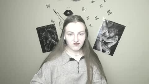 Snapshot of raspberry0101 chatting on 01.17.25 raspberry0101 online show from 01.17.25