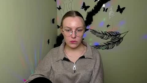 Snapshot of raspberry0101 chatting on 01.24.25 raspberry0101 online show from 01.24.25