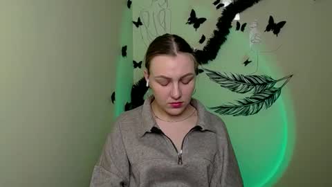 Snapshot of raspberry0101 chatting on 01.26.25 raspberry0101 online show from 01.26.25