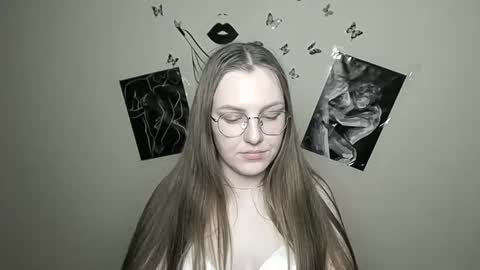 Snapshot of raspberry0101 chatting on 01.28.25 raspberry0101 online show from 01.28.25