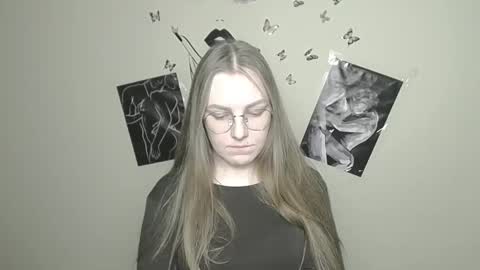 Snapshot of raspberry0101 chatting on 01.30.25 raspberry0101 online show from 01.30.25