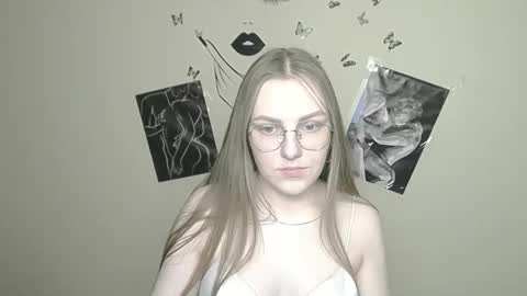 Snapshot of raspberry0101 chatting on 01.30.25 raspberry0101 online show from 01.30.25