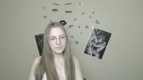 Snapshot of raspberry0101 chatting on 01.31.25 raspberry0101 online show from 01.31.25