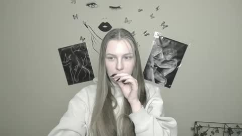 Snapshot of raspberry0101 chatting on 02.02.25 raspberry0101 online show from 02.02.25