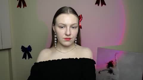 Snapshot of raspberry0101 chatting on 02.10.25 raspberry0101 online show from 02.10.25