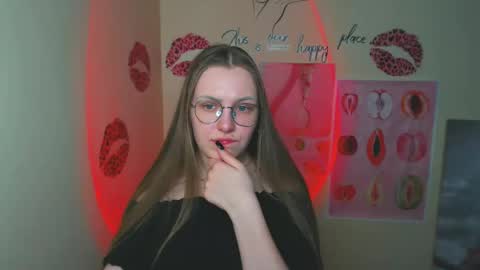 Snapshot of raspberry0101 chatting on 02.14.25 raspberry0101 online show from 02.14.25