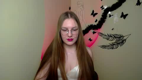 Snapshot of raspberry0101 chatting on 02.15.25 raspberry0101 online show from 02.15.25