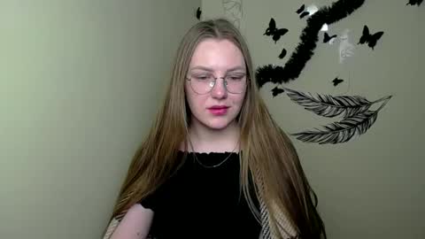 Snapshot of raspberry0101 chatting on 02.24.25 raspberry0101 online show from 02.24.25