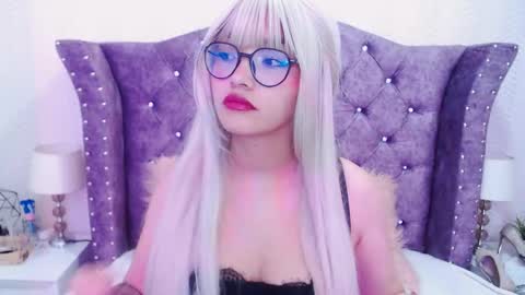 raven_love_ online show from 10.21.25