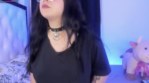 Snapshot of ravendark_666 chatting on 11.02.25 Raven online show from 11.02.25