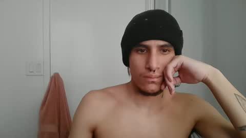 Snapshot of ravenxbat chatting on 10.07.25 ravenxbat online show from 10.07.25