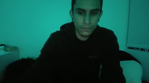 Snapshot of ravenxbat chatting on 10.24.25 ravenxbat online show from 10.24.25