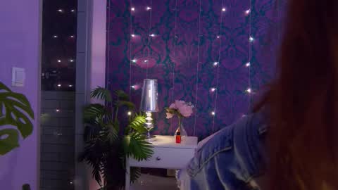 Snapshot of rawdare chatting on 10.18.25 Lillian online show from 10.18.25