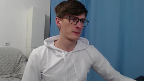 Snapshot of ray_booy chatting on 11.12.25 Ray Booy online show from 11.12.25