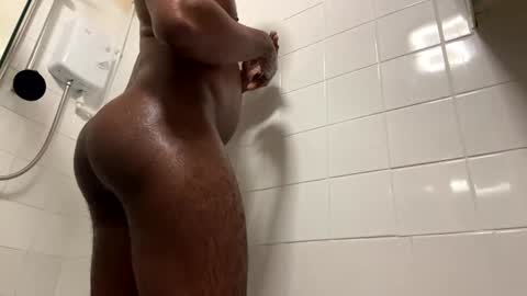 Snapshot of raydick1919 chatting on 01.01.25 Raydick online show from 01.01.25