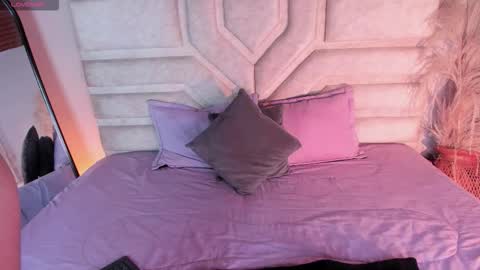 Snapshot of rebe_ka_ chatting on 11.07.25 Rebeca online show from 11.07.25