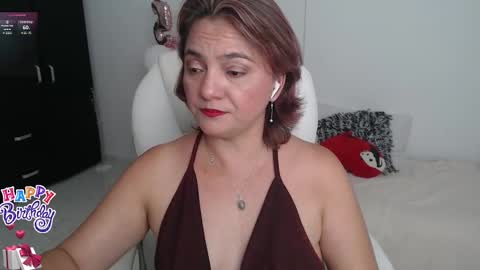 Snapshot of rebeca_milf chatting on 01.15.25 REBECA online show from 01.15.25