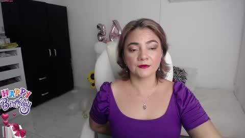 Snapshot of rebeca_milf chatting on 01.16.25 REBECA online show from 01.16.25