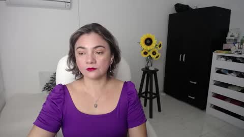 Snapshot of rebeca_milf chatting on 03.07.25 REBECA online show from 03.07.25