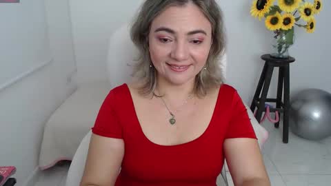 Snapshot of rebeca_milf chatting on 09.09.25 REBECA online show from 09.09.25