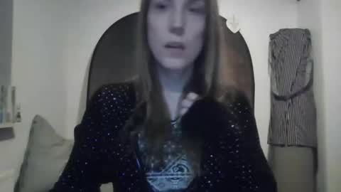 Snapshot of rebornrao chatting on 10.30.25 Keely KeKe Kiwi online show from 10.30.25