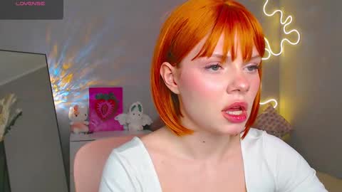 Snapshot of red__candy chatting on 02.25.25 red__candy online show from 02.25.25