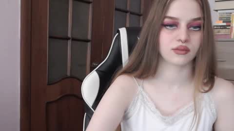 Lily online show from 10.18.25