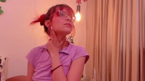 Snapshot of redmeloddy chatting on 12.09.24 Meloddy online show from 12.09.24