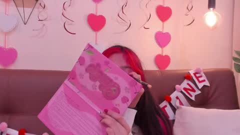 Snapshot of redmeloddy chatting on 02.15.25 Meloddy online show from 02.15.25