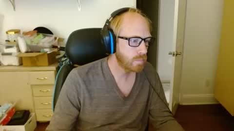 Snapshot of redrob57 chatting on 11.19.25 redrob57 online show from 11.19.25