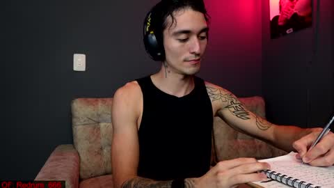 Snapshot of redrum_696 chatting on 12.10.24 Red online show from 12.10.24