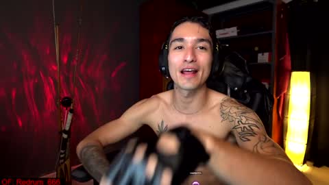 Snapshot of redrum_696 chatting on 12.19.24 Red online show from 12.19.24