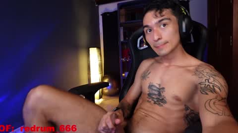 Snapshot of redrum_696 chatting on 01.10.25 Red online show from 01.10.25