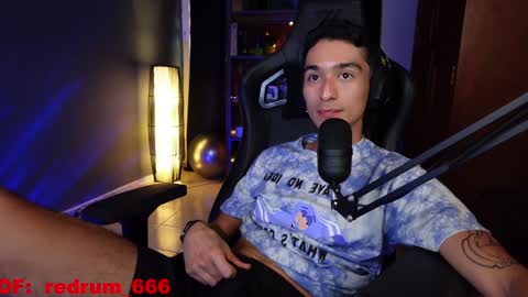 Snapshot of redrum_696 chatting on 01.10.25 Red online show from 01.10.25