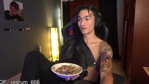 Snapshot of redrum_696 chatting on 01.23.25 Red online show from 01.23.25