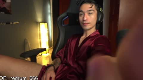 Snapshot of redrum_696 chatting on 01.25.25 Red online show from 01.25.25