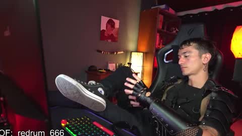 Snapshot of redrum_696 chatting on 03.06.25 Red online show from 03.06.25