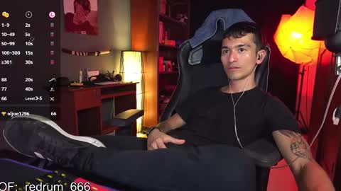 Snapshot of redrum_696 chatting on 03.09.25 Red online show from 03.09.25