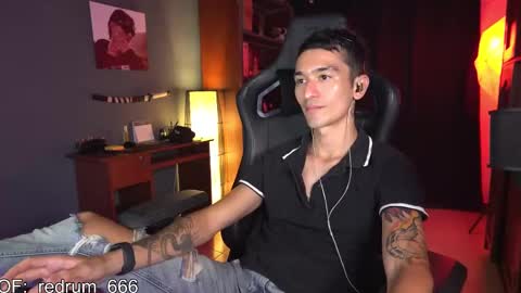 Snapshot of redrum_696 chatting on 03.10.25 Red online show from 03.10.25