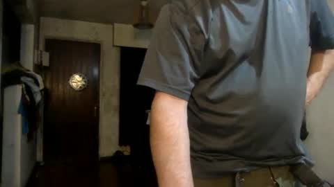 Snapshot of redwinelipss chatting on 10.31.25 redwinelipss online show from 10.31.25