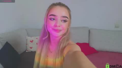 Snapshot of relax_time_ chatting on 09.10.25 Anna online show from 09.10.25