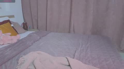 Snapshot of relax_time_ chatting on 09.27.25 Anna online show from 09.27.25