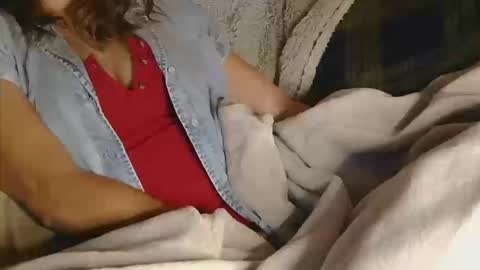 Snapshot of remote_couch chatting on 10.14.25 remote_couch online show from 10.14.25