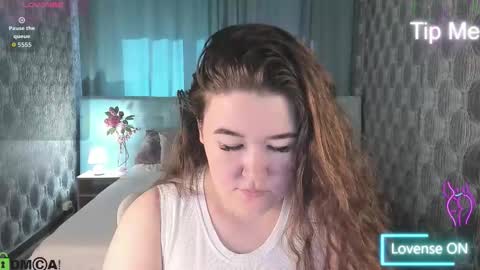 renee_turner online show from 09.26.25